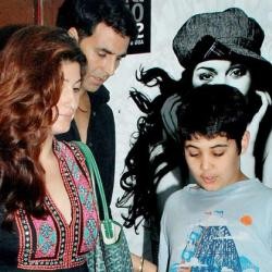 Akshay’s son Aarav does it for charity