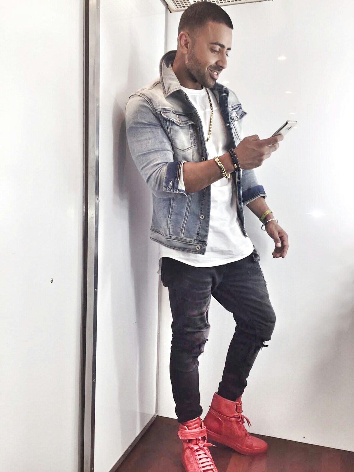 Jay Sean launches Bollyjis!