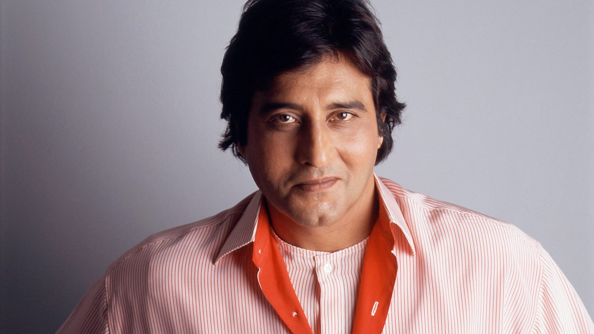 Bollywood pays tribute to legend Vinod Khanna